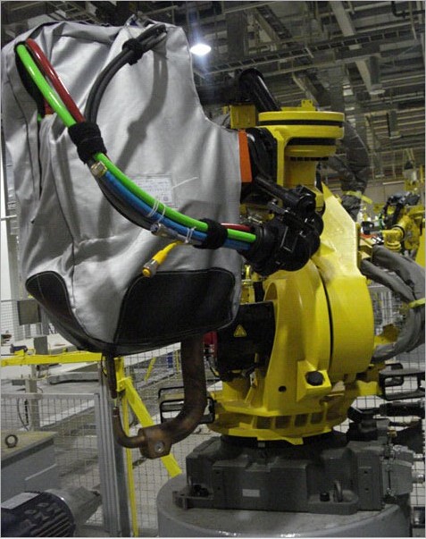 焊接機(jī)器人防護(hù)服