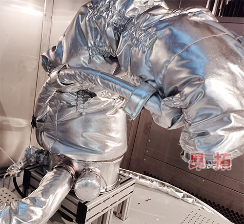 加熱機器人防護(hù)服